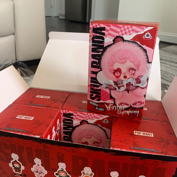 Pop Mart Skull Panda Blindbox - Picture 1 of 3